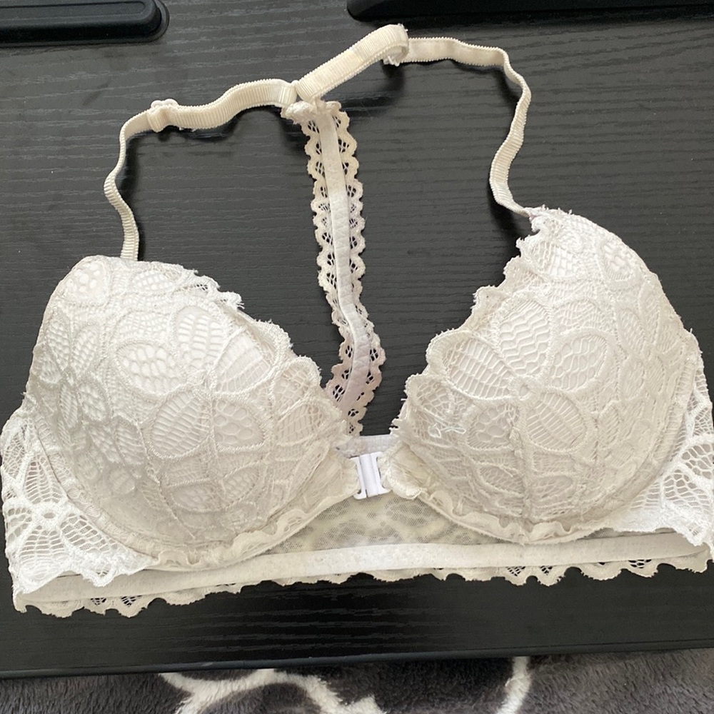 Victoria’s Secret PINK- Front clip bra